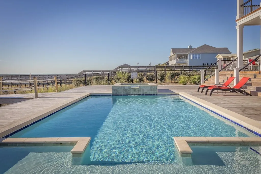 Small Fiberglass Pool Ideas: Design Guide for Compact Backyards